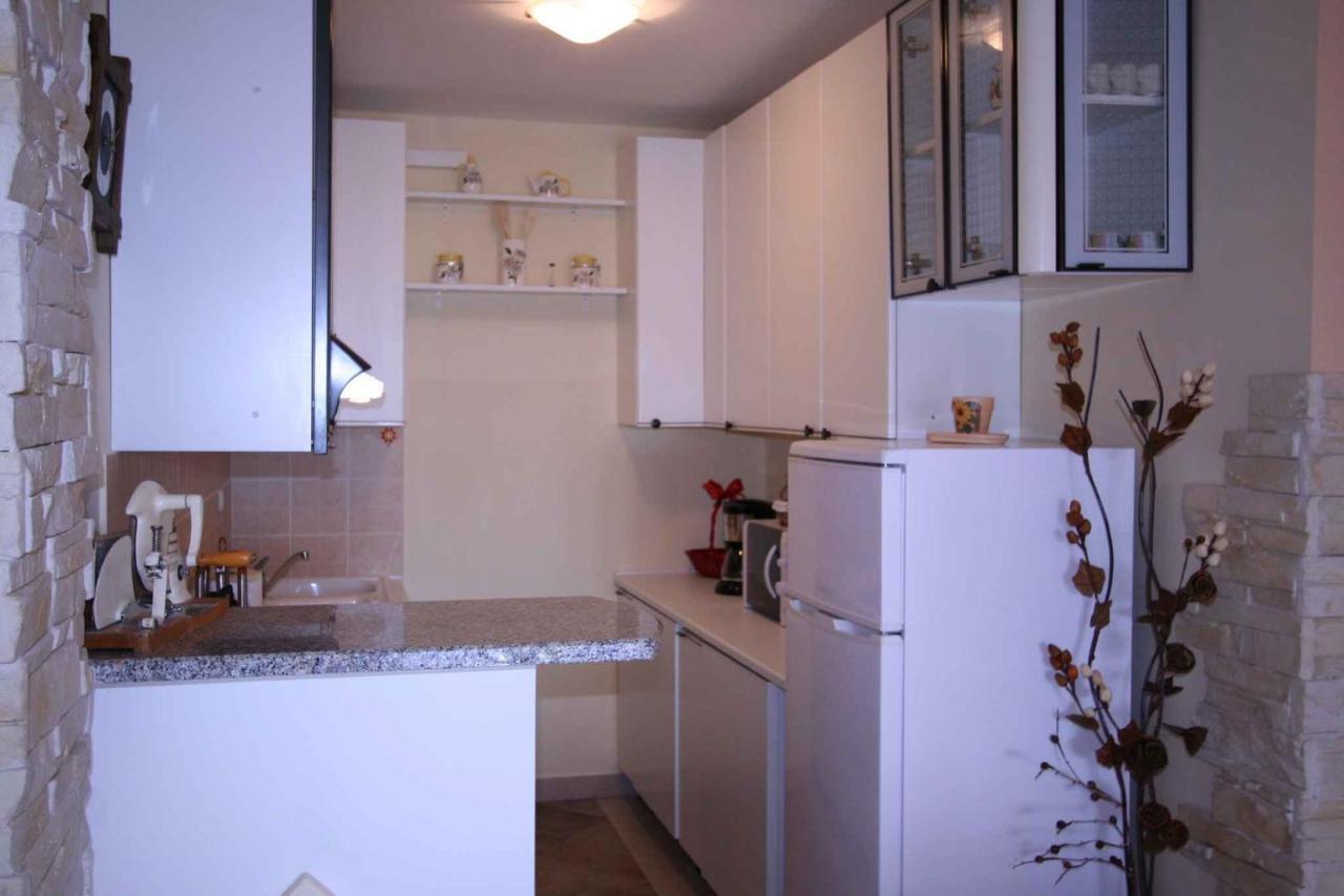 Apartments In Silo/Insel Krk 13442 Екстериор снимка